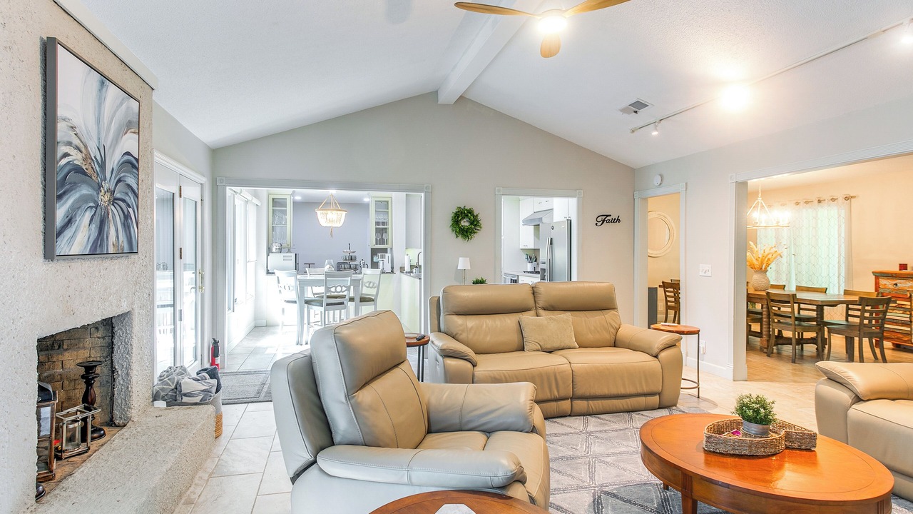 Photo of Livingroom in Saint Simons Island