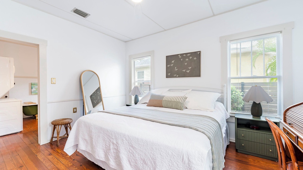 Photo of Bedroom in Gillespie Park