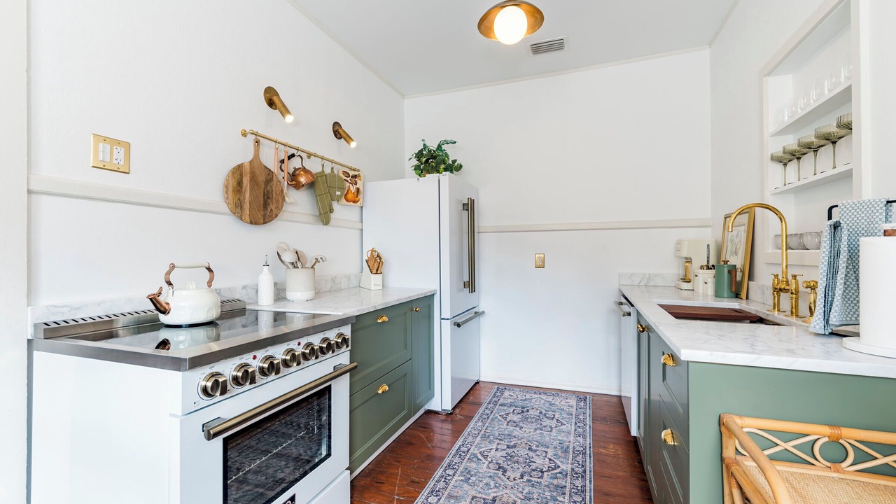 Photo of Kitchen in Gillespie Park