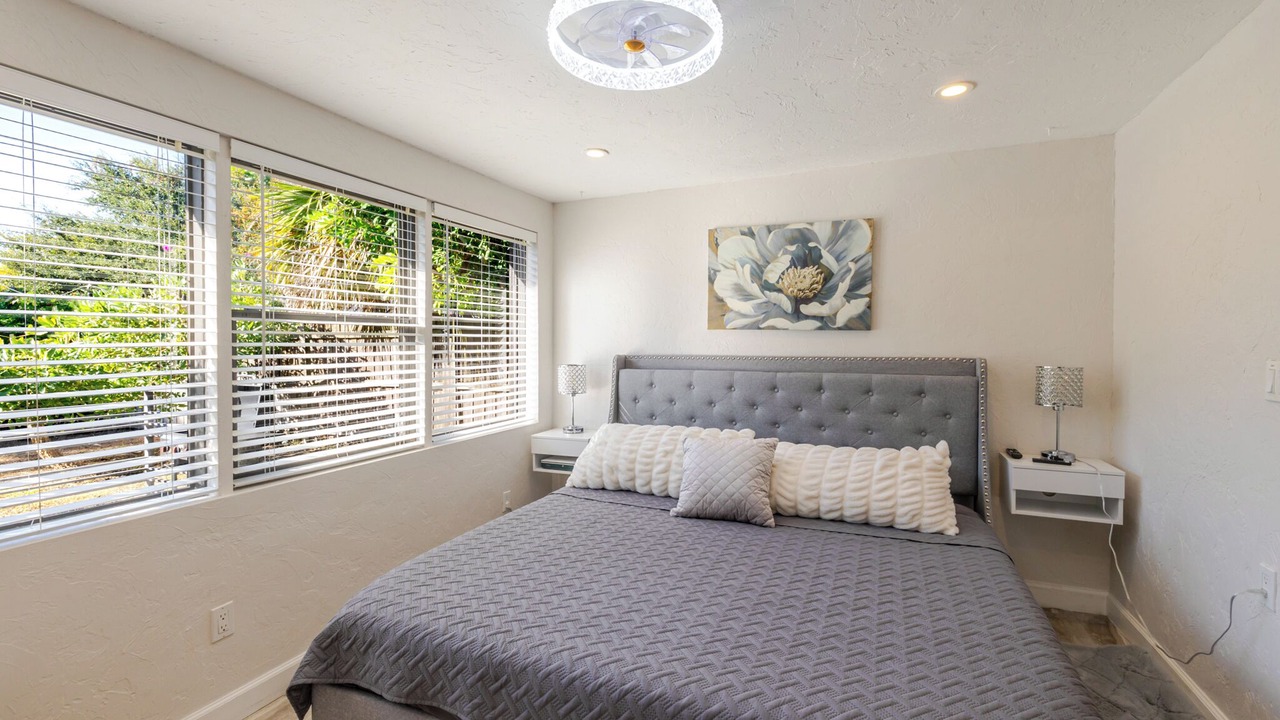 Photo of Bedroom in Indian Beach Sapphire Shores