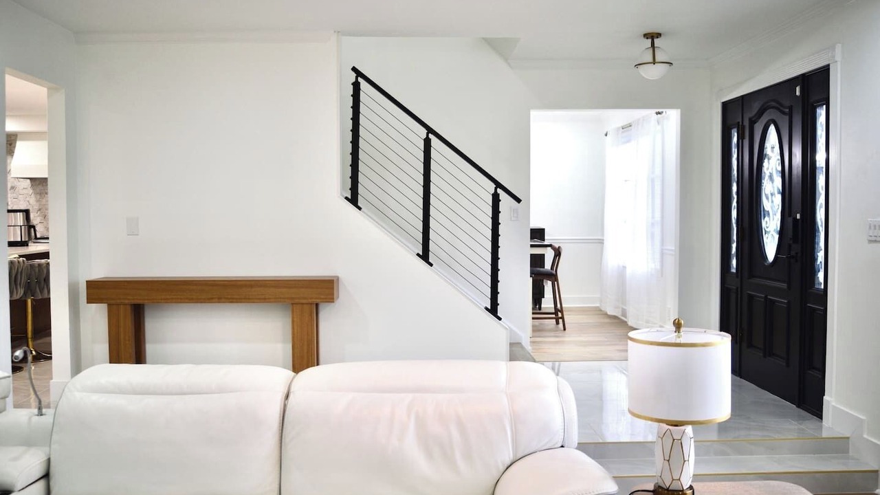 Photo of Livingroom in Beacon Hills and Harbour