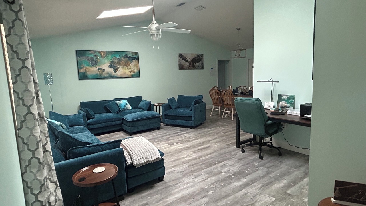 Photo of Bedroom in Dunnellon