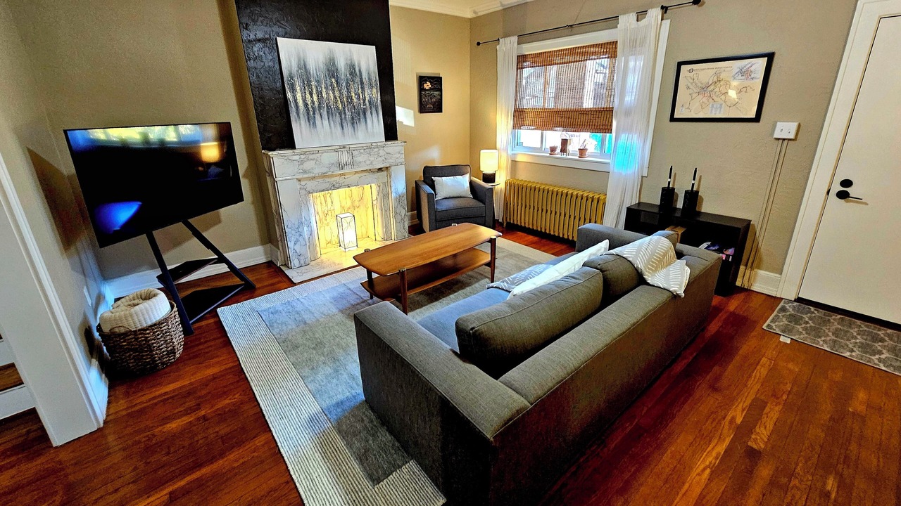 Photo of Livingroom in Pittsburgh