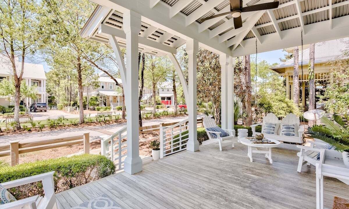 Photo of Patio Balcony in Forest District