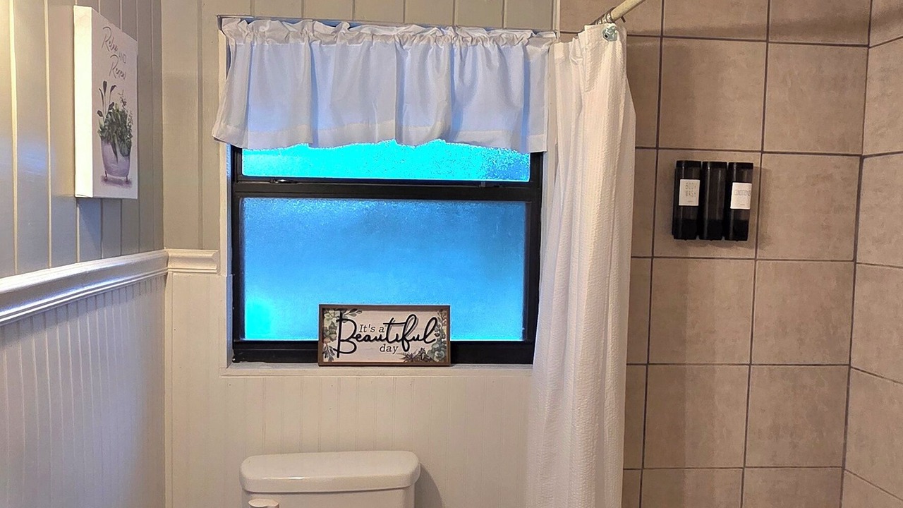 Photo of Bathroom in Dunnellon