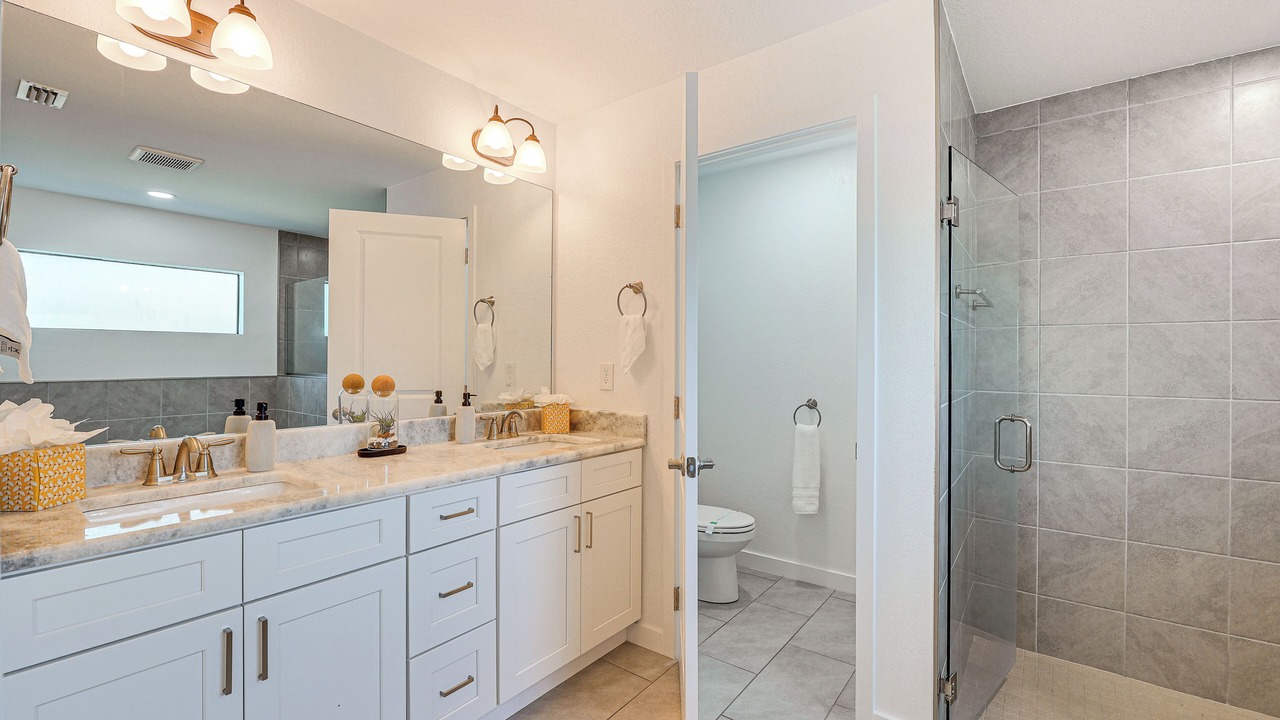 Photo of Bathroom in Diplomat
