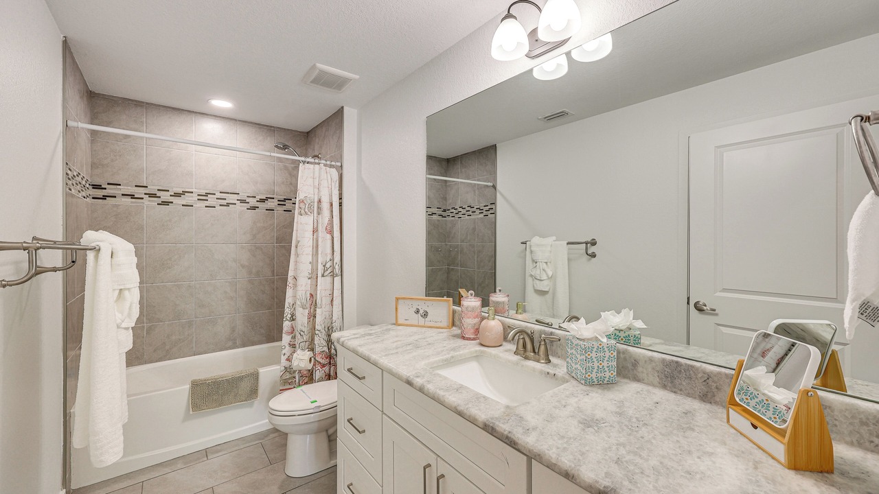 Photo of Bathroom in Diplomat