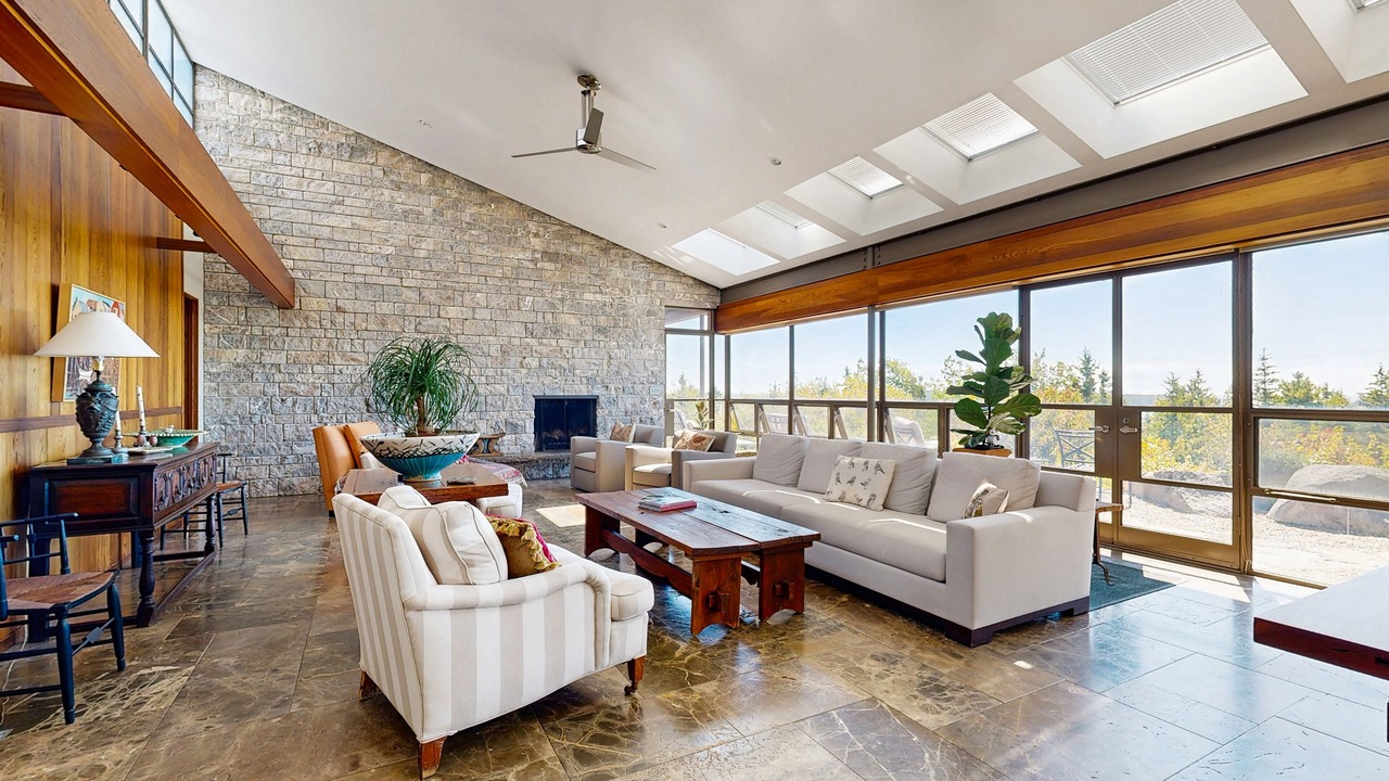 Photo of Livingroom in Spruce Head