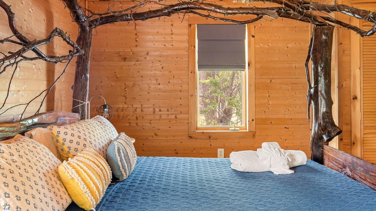 Photo of Bedroom in North Hero