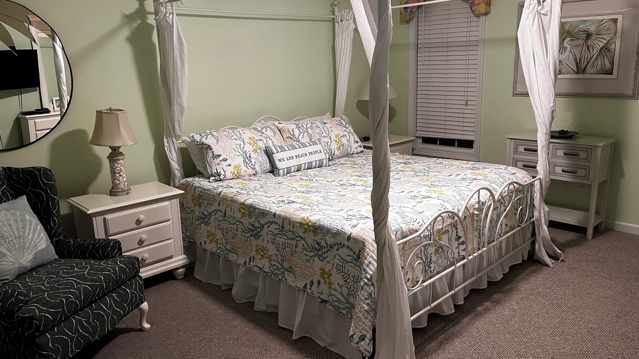 Photo of Bedroom in Yaupon Beach