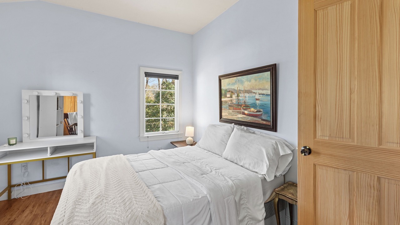 Photo of Bedroom in Milton