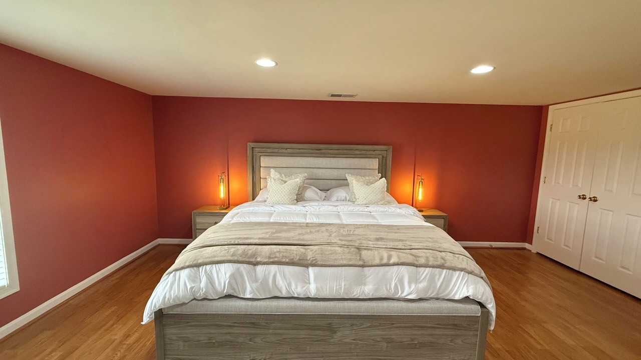 Photo of Bedroom in Urbana