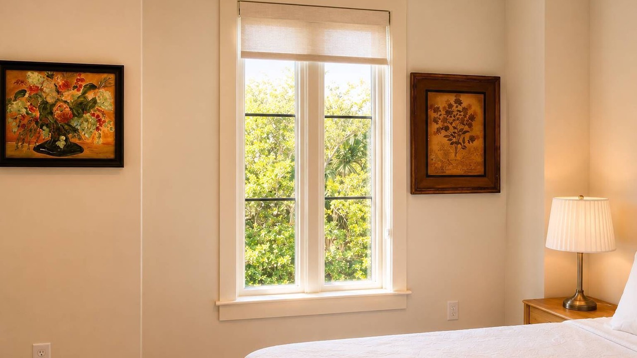 Photo of Bedroom in Metropolitan
