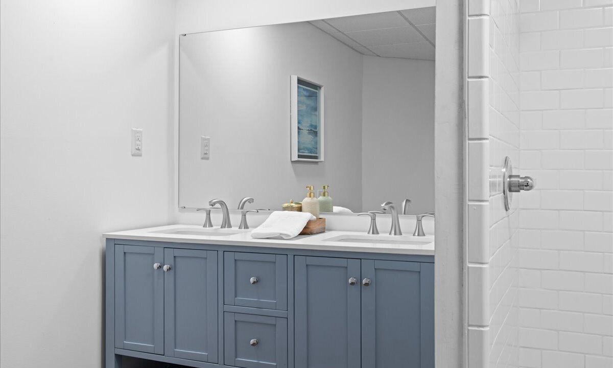 Photo of Bathroom in Leasburg
