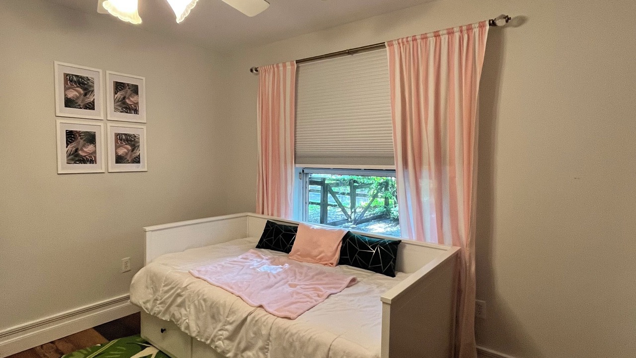Photo of Bedroom in Davie