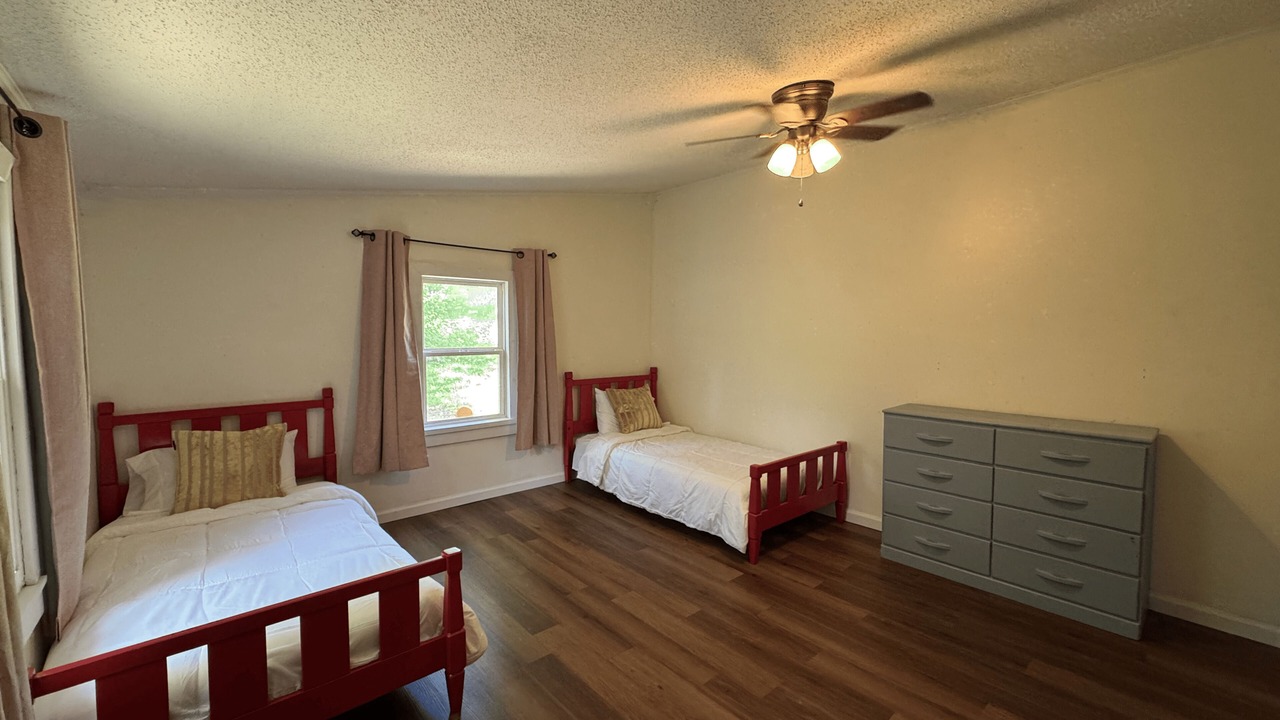 Photo of Bedroom in Landrum