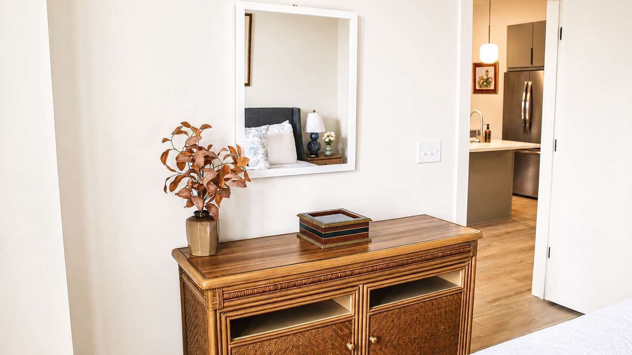 Photo of Bedroom in Metropolitan