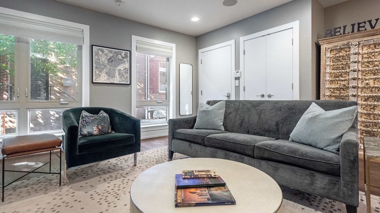 Photo of Livingroom in Queen Village