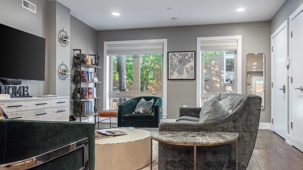 Photo of Livingroom in Queen Village