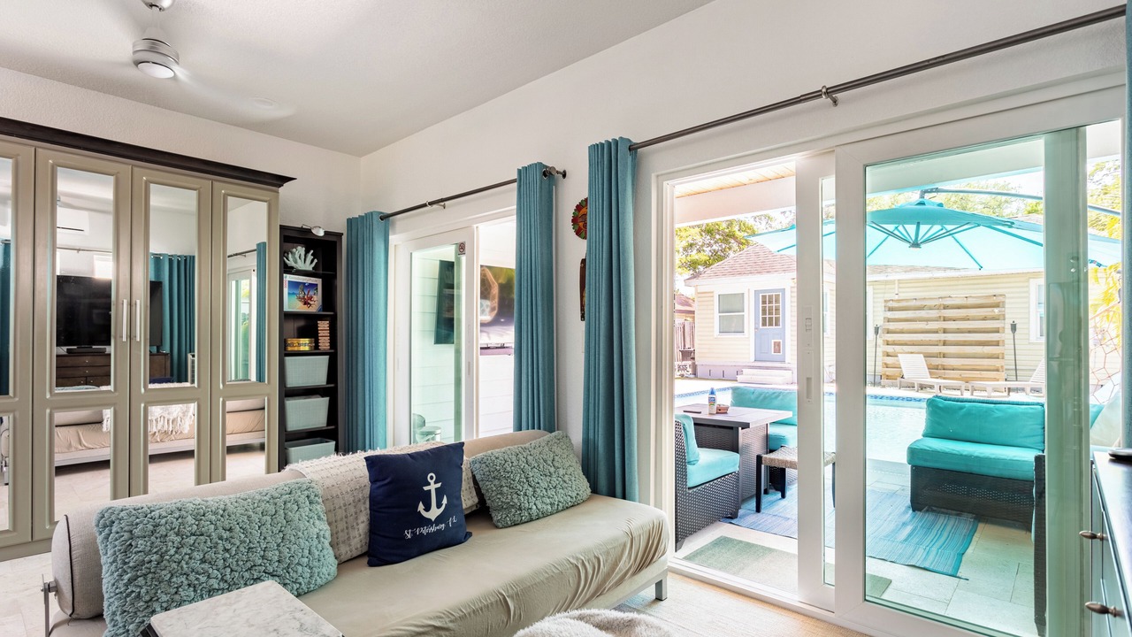 Photo of Livingroom in United Central