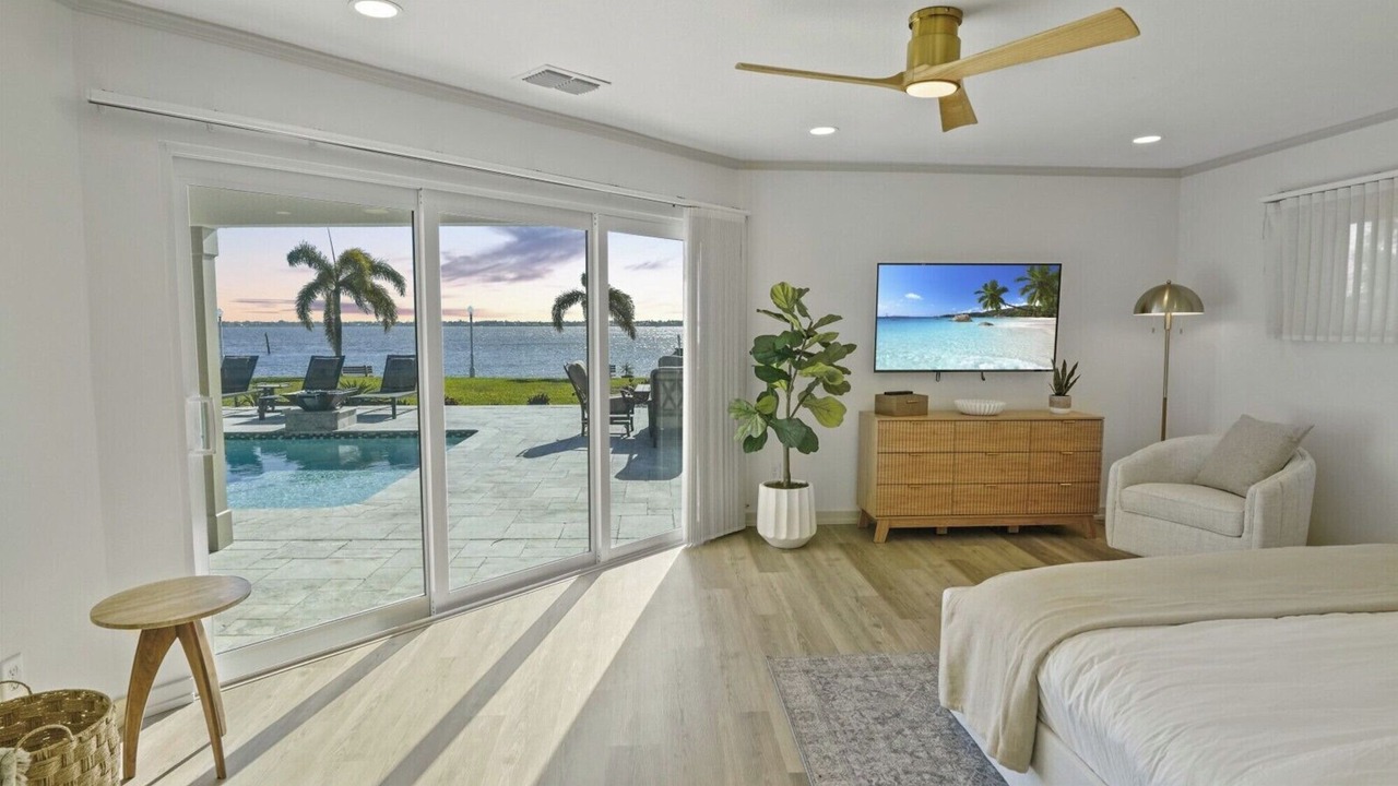Photo of Bedroom in Caloosahatchee