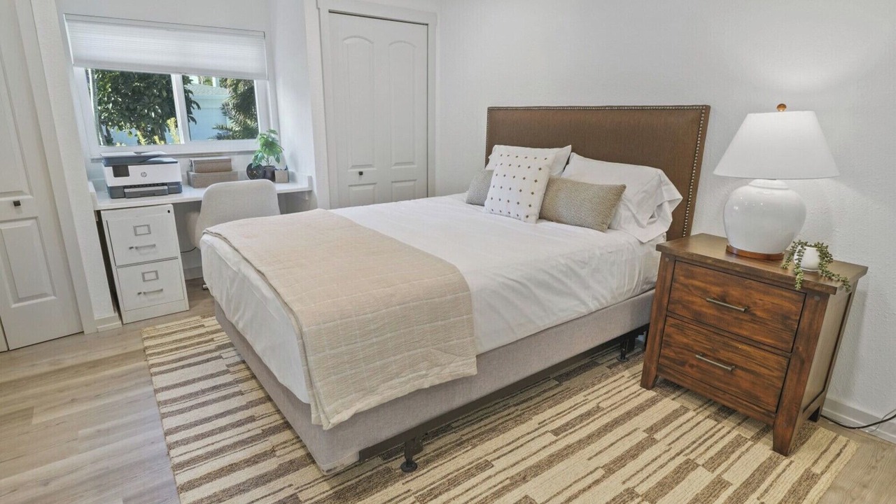 Photo of Bedroom in Caloosahatchee