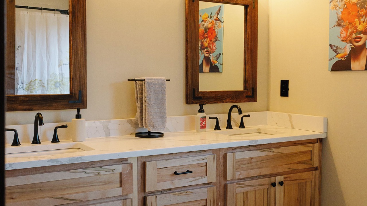 Photo of Bathroom in Talking Rock