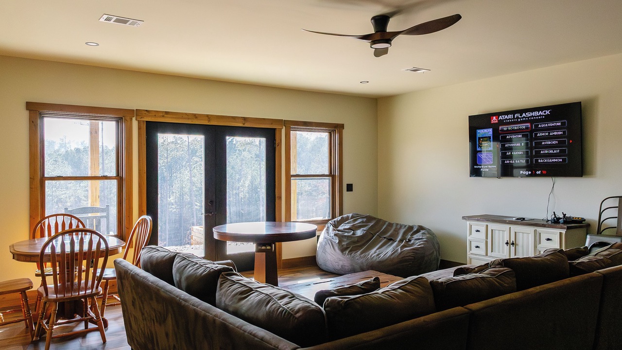 Photo of Livingroom in Talking Rock