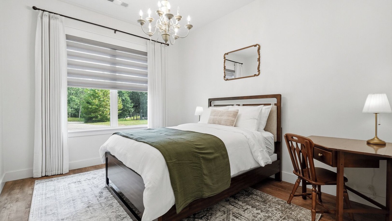 Photo of Bedroom in Tate
