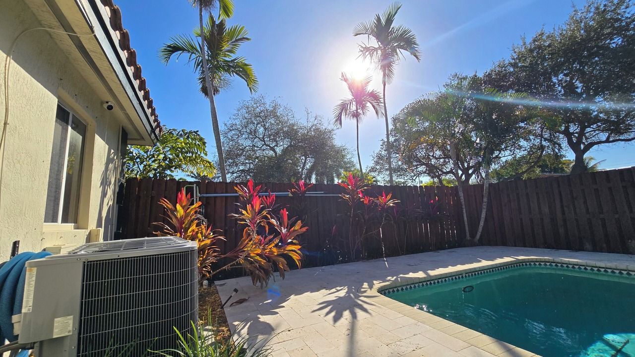 Photo of Outdoor in Poinsettia Heights
