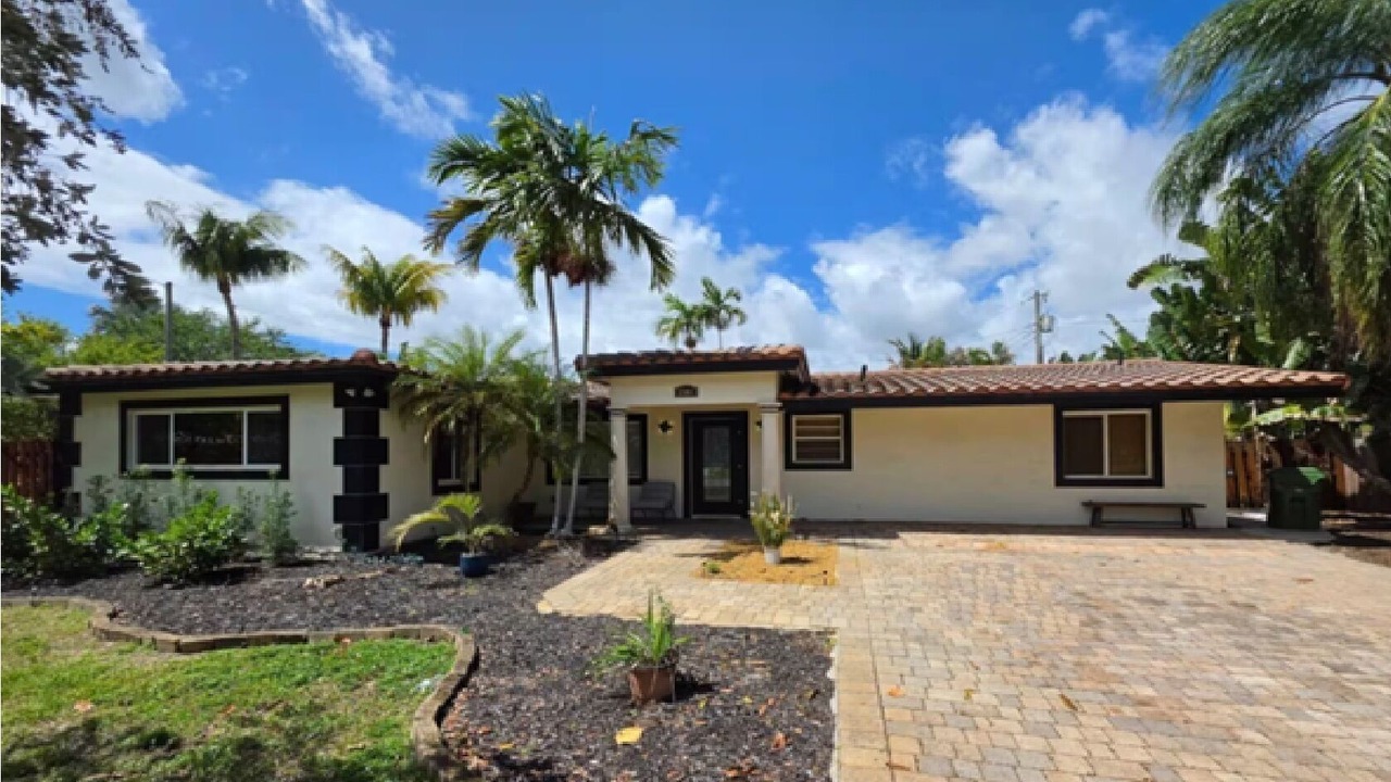 Photo of Outdoor in Poinsettia Heights