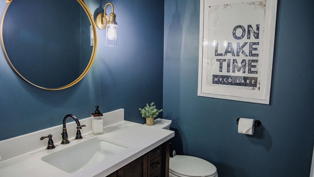 Photo of Bathroom in Leasburg