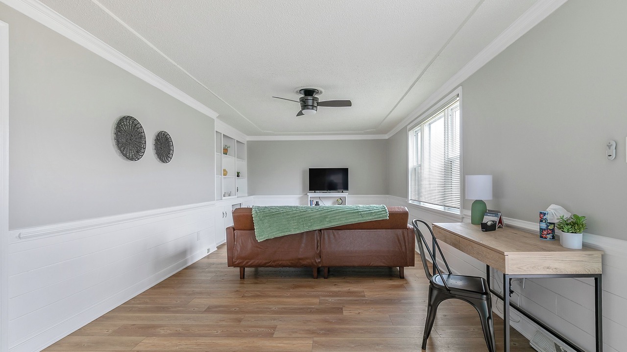 Photo of Livingroom in Hopewell
