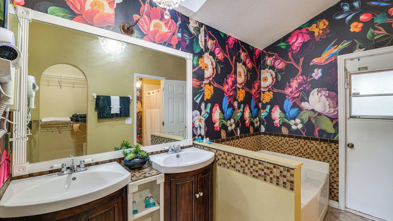 Photo of Bathroom in Sunridge Woods