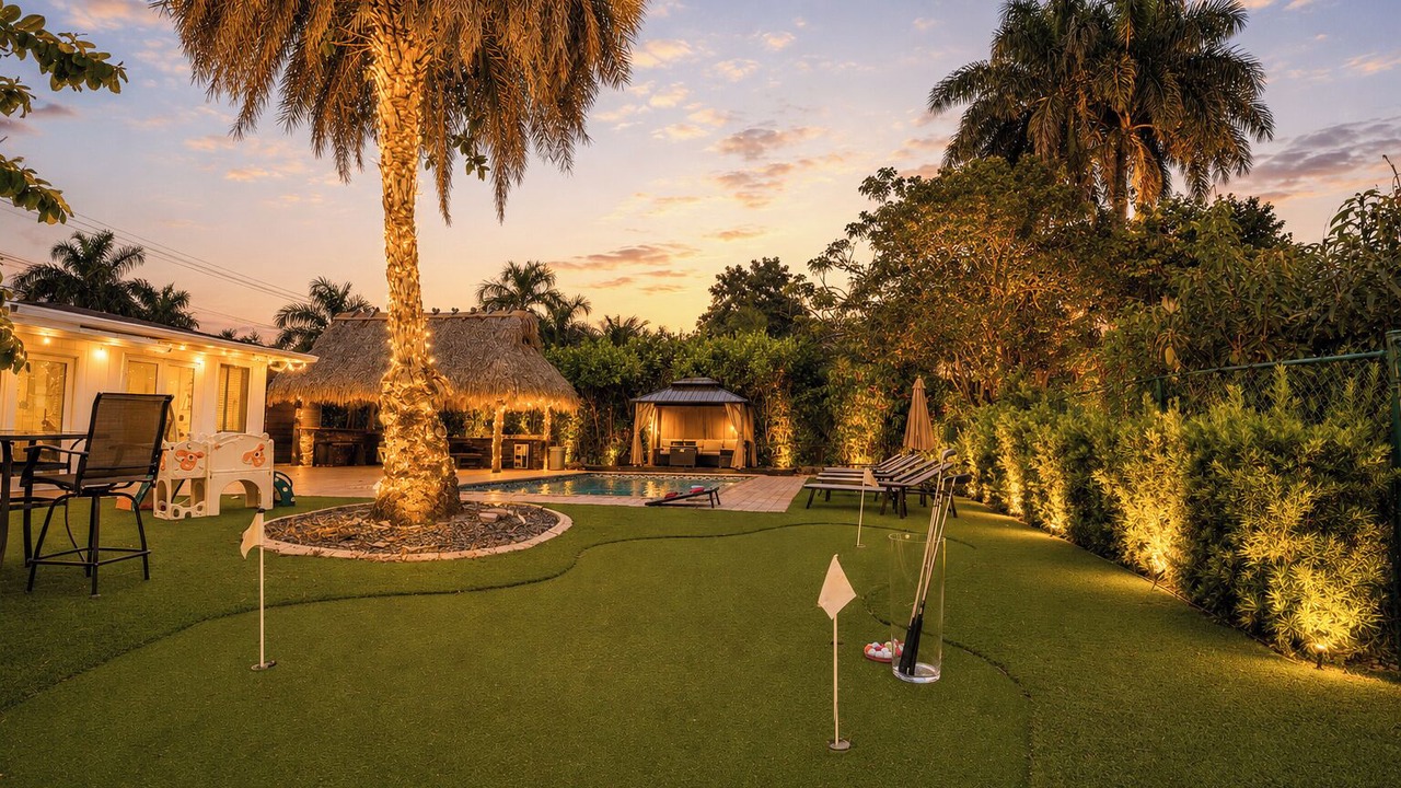 Photo of Outdoor in North Central Hollywood