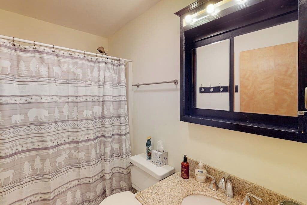 Photo of Bathroom in Warren