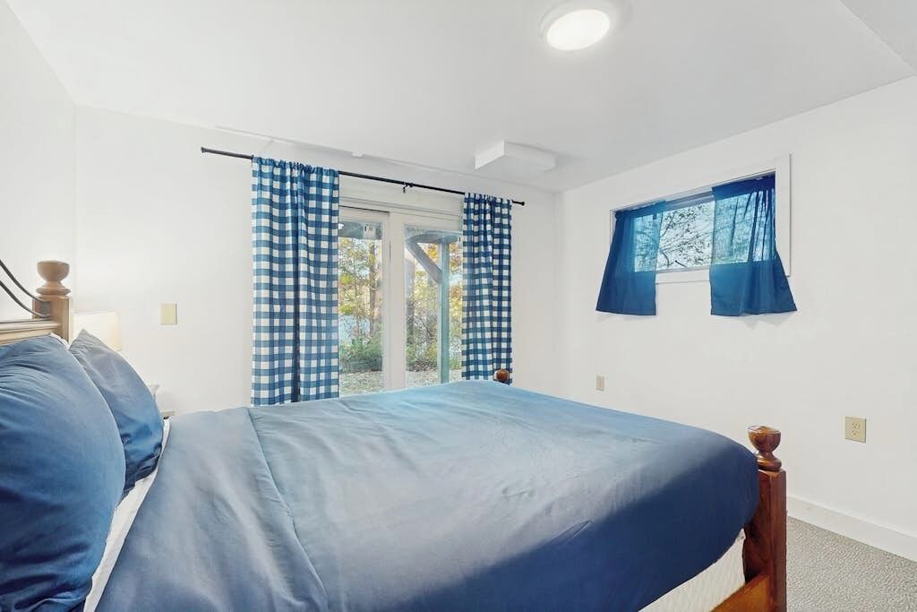 Photo of Bedroom in Castleton
