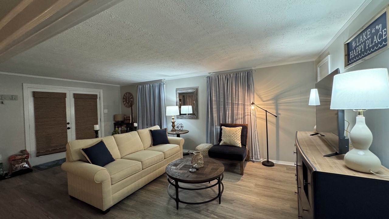 Photo of Livingroom in Macon