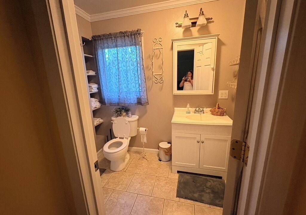 Photo of Bathroom in Ether