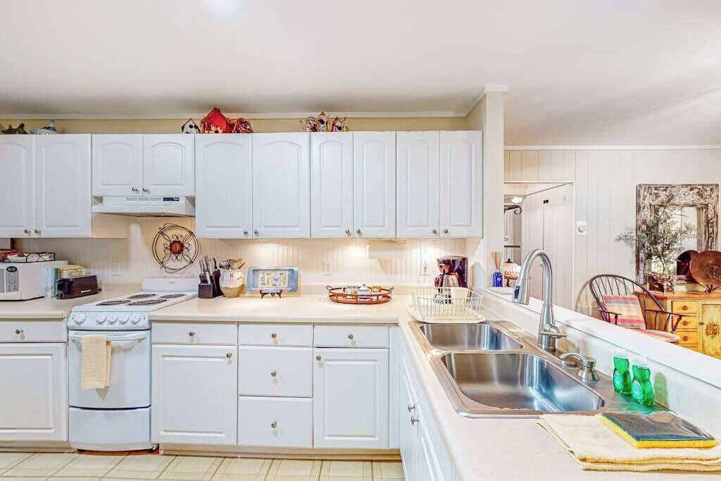 Photo of Kitchen in Mirror Lake