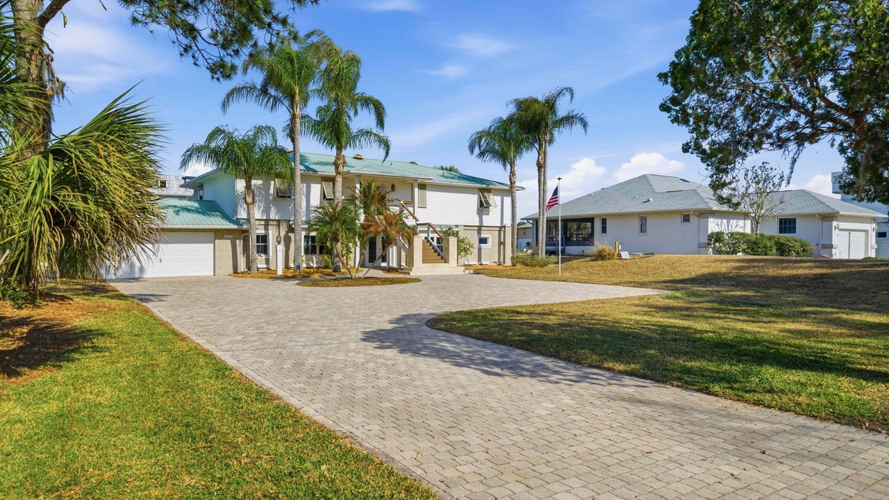 Photo of Outdoor in Crystal Shores