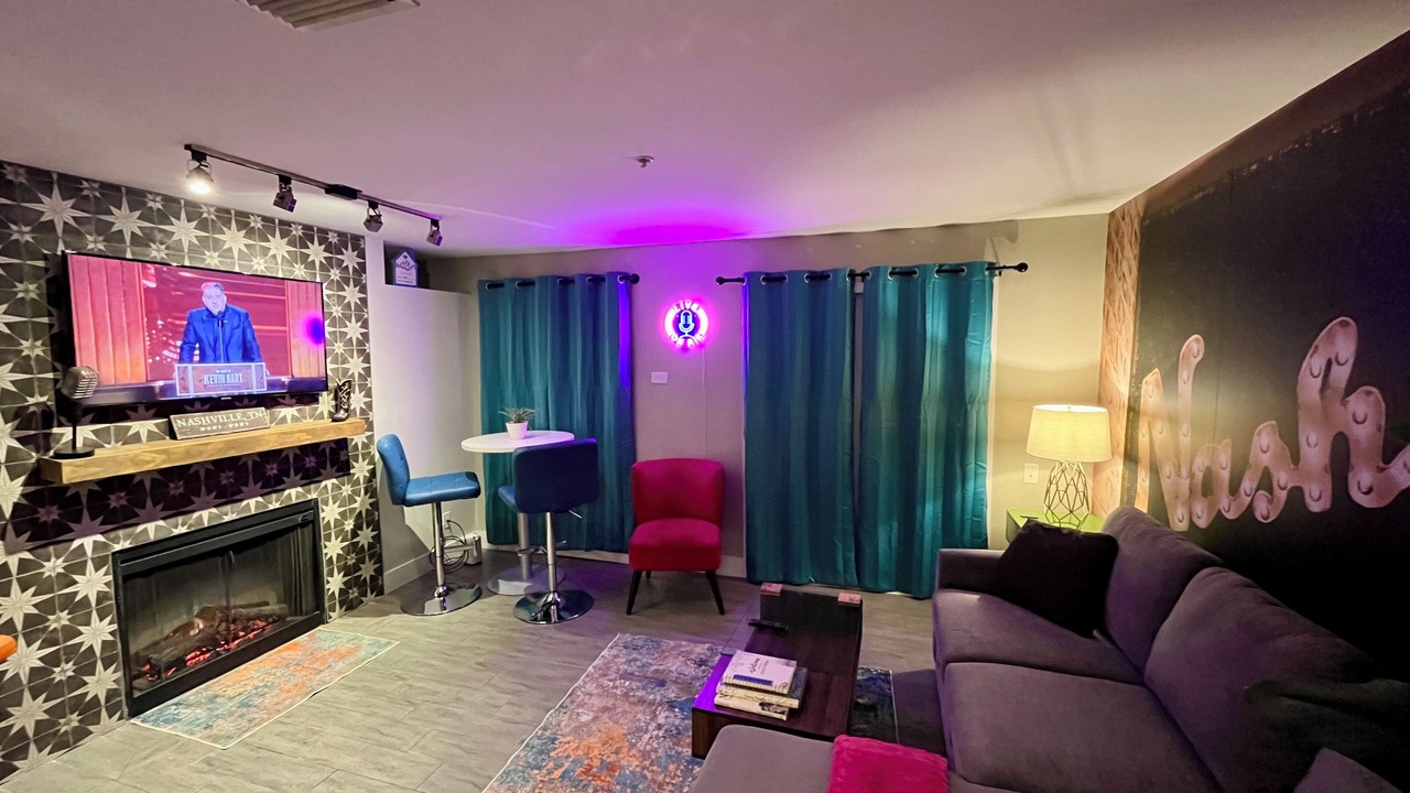 Photo of Livingroom in North Capitol
