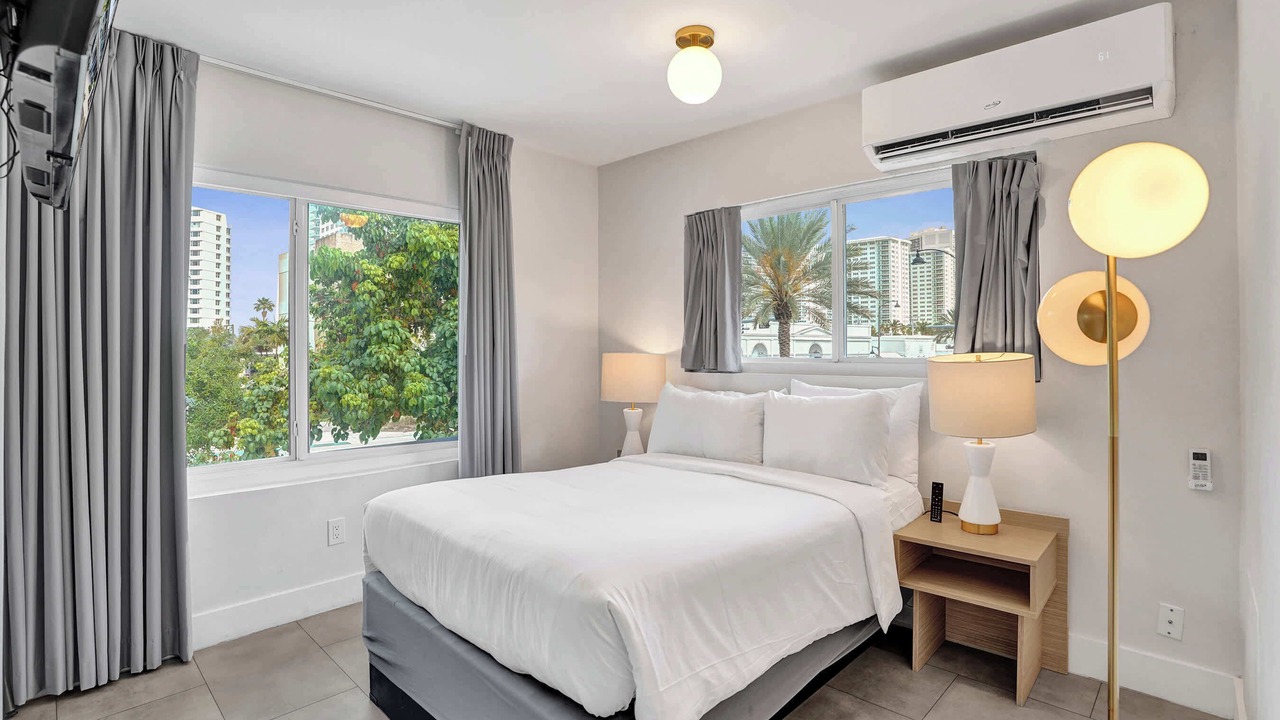 Photo of Bedroom in Galt Mile