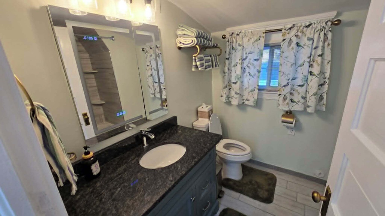Photo of Bathroom in Ocean View