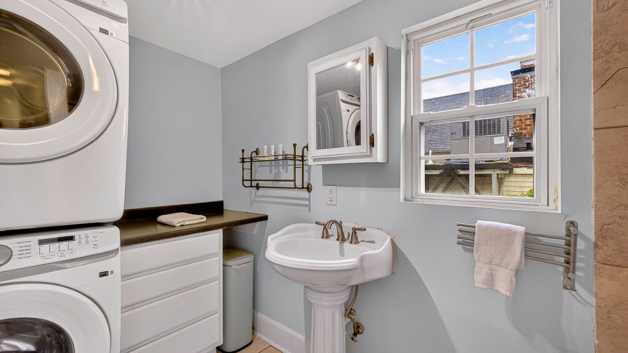 Photo of Bathroom in Beach Institute