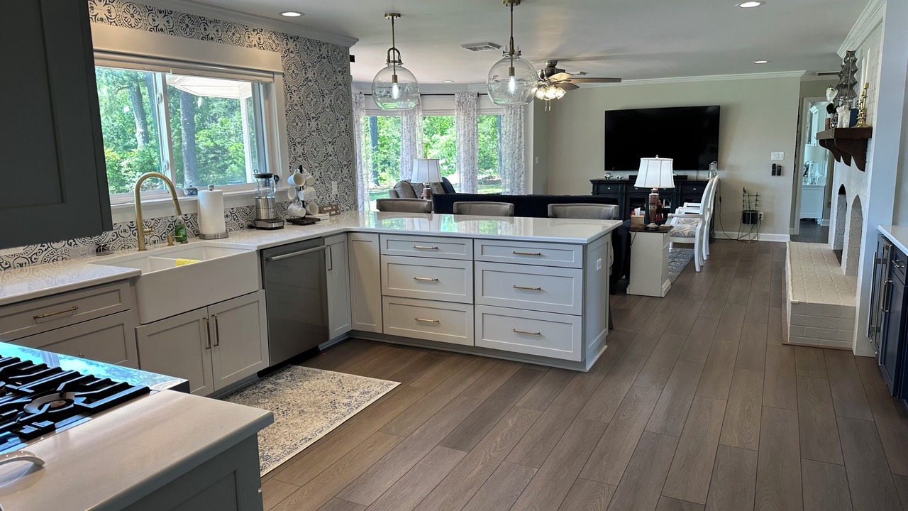Photo of Kitchen in White Stone