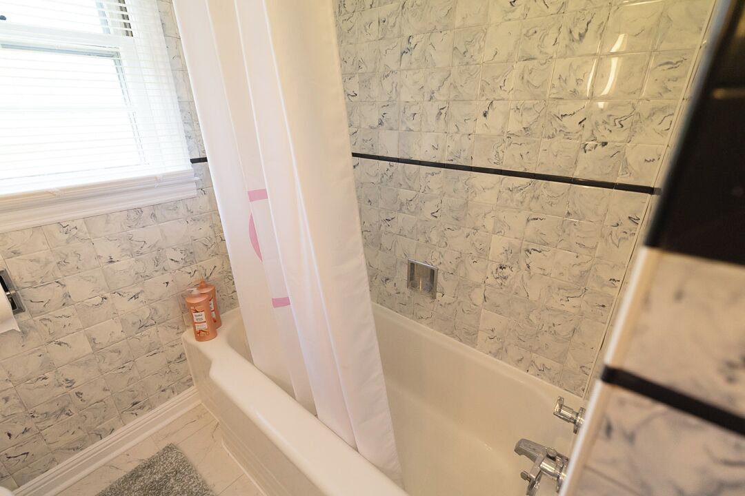 Photo of Bathroom in Bluff City