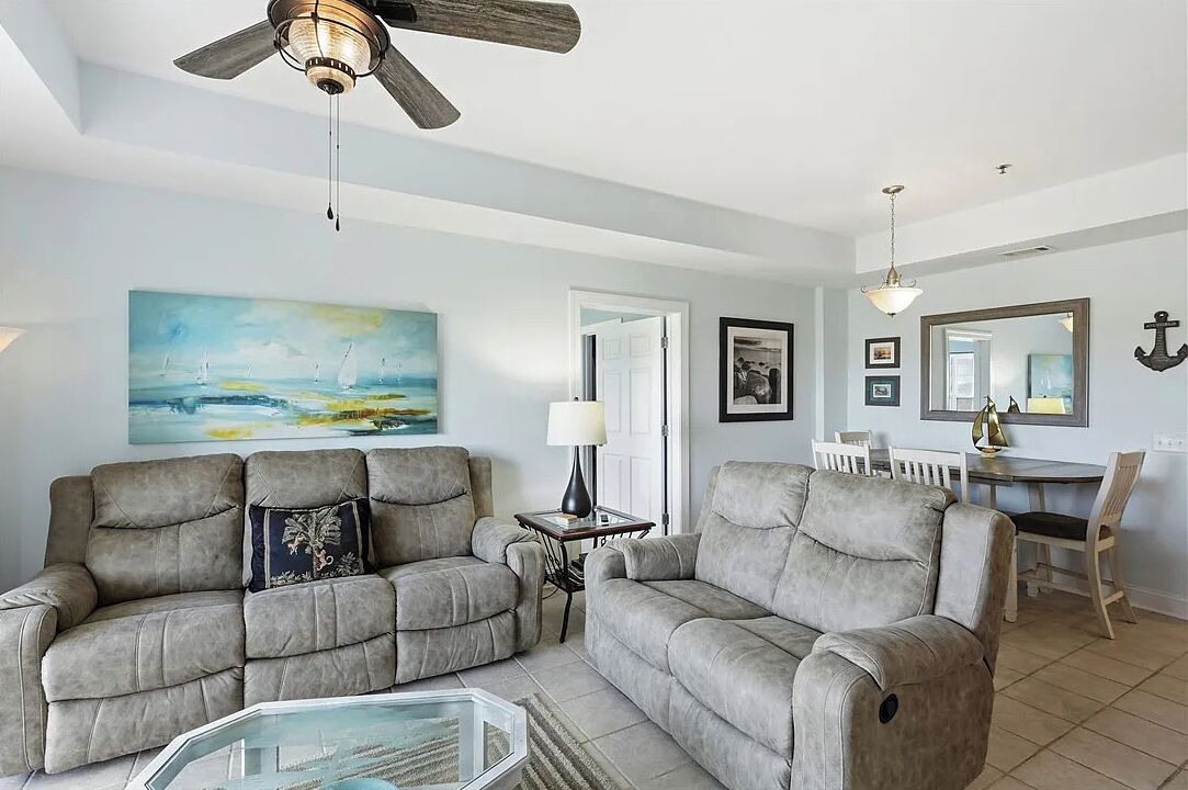 Photo of Livingroom in Darien