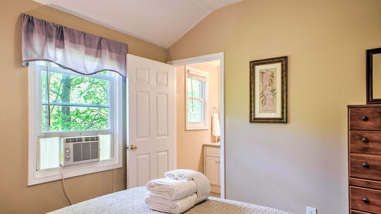 Photo of Bedroom in Burnsville