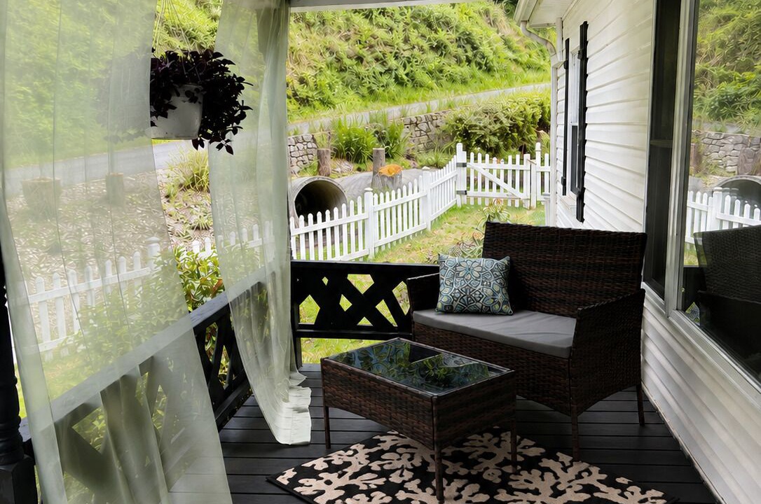 Photo of Patio Balcony in Bakersville